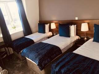 Отель The Abbey Hotel Дублин Трехместный номер-6